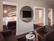 Sleeping & living area of the Junior Suite at the Dorint Hotel Mannheim